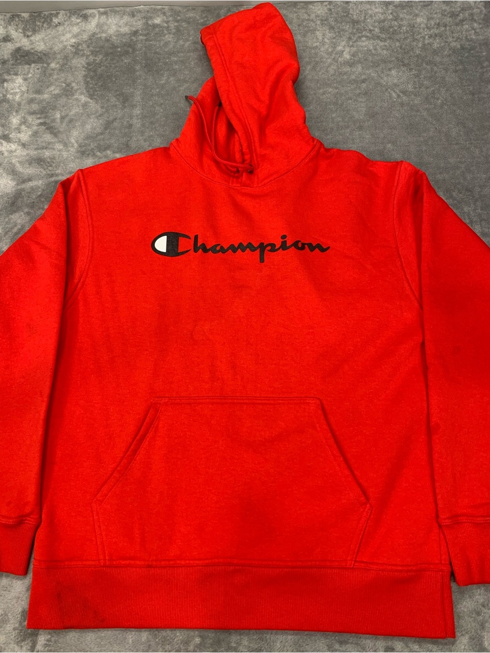 Champion men’s Red Crewneck Logo Hoodie size large